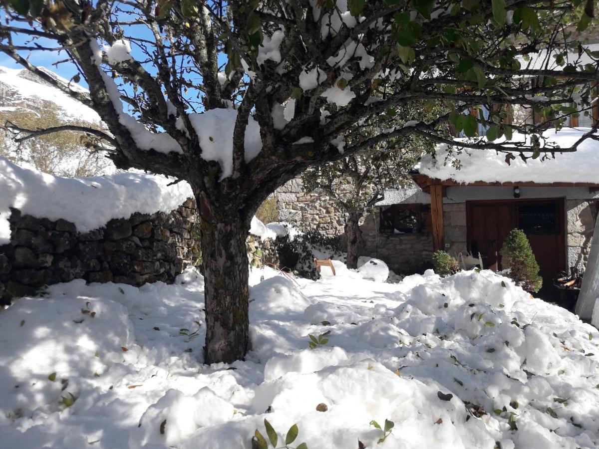 Posada El Rincon De Babia La Cueta Esterno foto